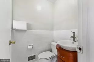1004 White Oak Dr, Oxon Hill, MD 20745 - Photo 21