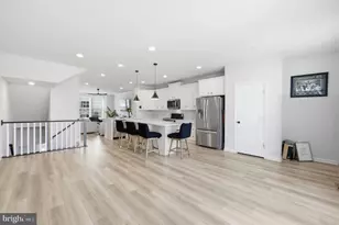 2602 Lanham Hill Cir, Upper Marlboro, MD 20774 - Photo 9