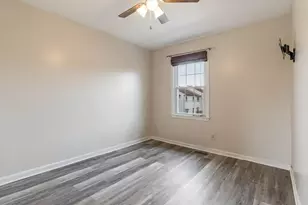 5922 Surratts Village Dr, Clinton, MD 20735 - Photo 27