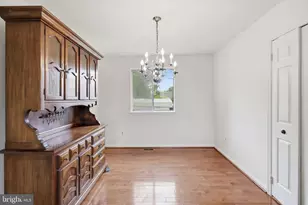 9008 Acredale Ct, College Park, MD 20740 - Photo 11