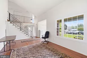 9008 Acredale Ct, College Park, MD 20740 - Photo 5
