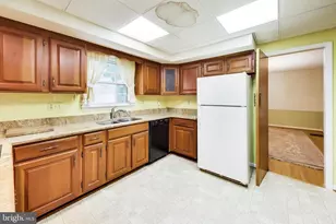 9220 Croom Acres Terrace, Upper Marlboro, MD 20772 - Photo 17