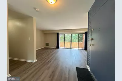 6018 Westchester Park Drive #6018 201, College Park, MD 20740 - Photo 9