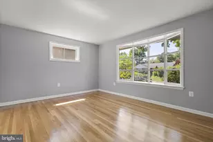 9109 Drake Pl, College Park, MD 20740 - Photo 5