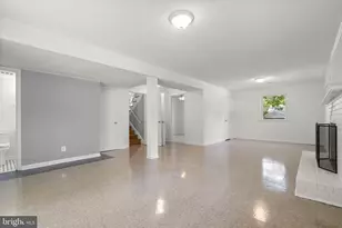 9109 Drake Pl, College Park, MD 20740 - Photo 25