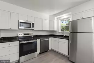 9109 Drake Pl, College Park, MD 20740 - Photo 11