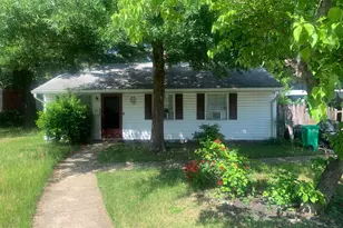 700 Leyte Pl, Oxon Hill, MD 20745 - Photo 1