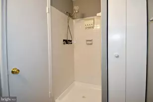 7737 Merrick Ln, Landover, MD 20785 - Photo 21