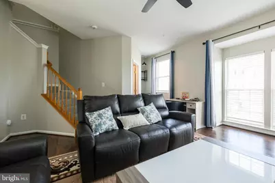 4004 Meadow Trail Lane, Hyattsville, MD 20784 - Photo 3