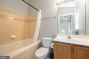 4004 Meadow Trail Ln, Hyattsville, MD 20784 - Photo 15