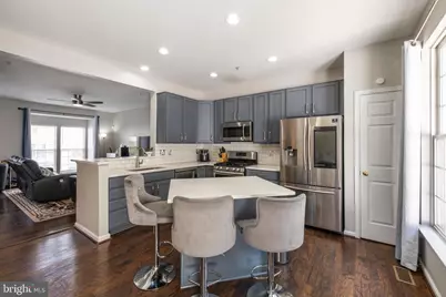 4004 Meadow Trail Lane, Hyattsville, MD 20784 - Photo 11