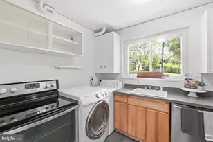 33 Ridge Rd, Greenbelt, MD 20770 - Photo 13