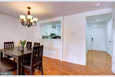 8239 Londonderry Court, Laurel, MD 20707 - Photo 9