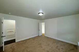 5601 Parker House Terrace, Hyattsville, MD 20782 - Photo 9