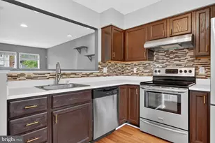 13810 Fareham Ln, Upper Marlboro, MD 20772 - Photo 9