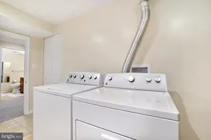 2505 Falling Brook Terrace, Adelphi, MD 20783 - Photo 15