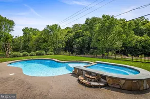 12227 Foxhill Ln, Bowie, MD 20715 - Photo 39