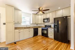 6613 Calmos St, Capitol Heights, MD 20743 - Photo 9