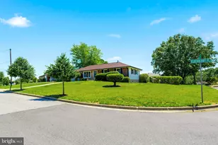 1001 Elderberry Pl, Capitol Heights, MD 20743 - Photo 3
