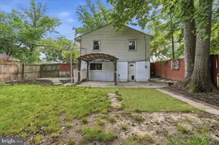 11410 Caroline Ave, Beltsville, MD 20705 - Photo 29