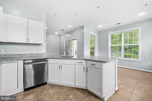 15605 Everglade Ln, Bowie, MD 20716 - Photo 9