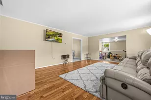 2914 Stonybrook Dr, Bowie, MD 20715 - Photo 3