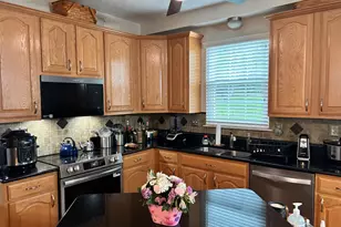 10315 Wooden Bridge Ln, Clinton, MD 20735 - Photo 9