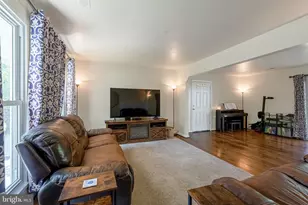 12006 Lusbys Ln, Brandywine, MD 20613 - Photo 13