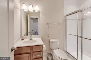716 River Mist Dr, Oxon Hill, MD 20745 - Photo 21