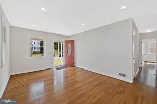 5007 Somerset Rd, Riverdale, MD 20737 - Photo 5