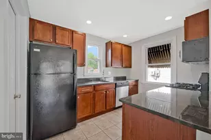 5007 Somerset Rd, Riverdale, MD 20737 - Photo 7