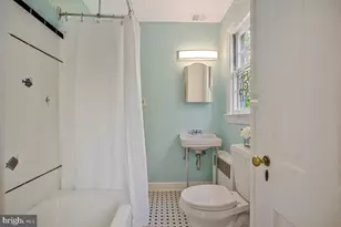 4212 Longfellow St, Hyattsville, MD 20781 - Photo 37