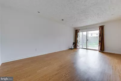 8585 Seasons Way #7B, Lanham, MD 20706 - Photo 15