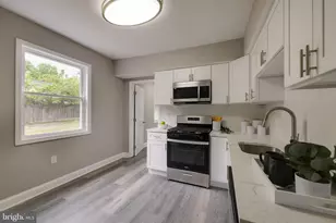 4904 Delaware St, College Park, MD 20740 - Photo 9