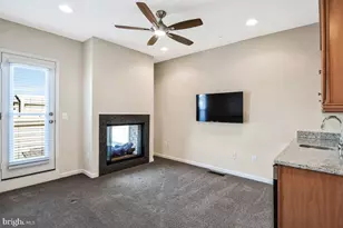 856 Regents Square, Oxon Hill, MD 20745 - Photo 25