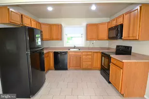 3717 Irongate Ln, Bowie, MD 20715 - Photo 5