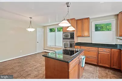 8901 Hickory Hill Avenue, Lanham, MD 20706 - Photo 19