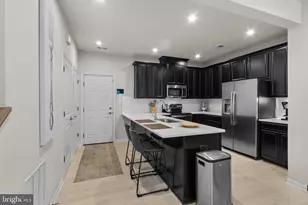 10521 Jim Lovell Ln, Lanham, MD 20706 - Photo 11