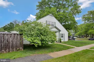 8613 Binghampton Pl, Upper Marlboro, MD 20772 - Photo 25