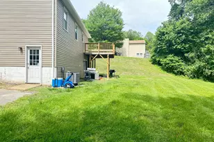9124 Croom Rd, Upper Marlboro, MD 20772 - Photo 41
