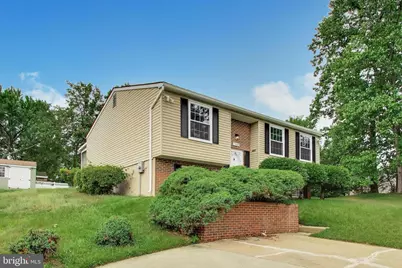 5405 Truoc Court, Oxon Hill, MD 20745 - Photo 3