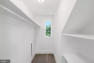 6704 Boxwood Dr, Suitland, MD 20746 - Photo 23