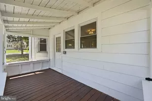 6704 Boxwood Dr, Suitland, MD 20746 - Photo 29