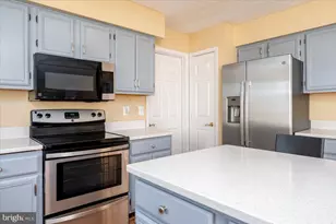 16108 Arrowroot Ct, Bowie, MD 20716 - Photo 15