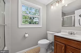 3801 Woodhaven Ln, Bowie, MD 20715 - Photo 25