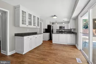 3801 Woodhaven Ln, Bowie, MD 20715 - Photo 15