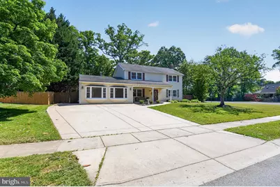 3801 Woodhaven Lane, Bowie, MD 20715 - Photo 3