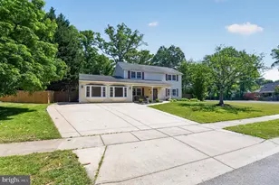 3801 Woodhaven Ln, Bowie, MD 20715 - Photo 3