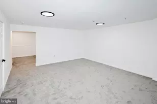 6907 Wildrose Ct, District Heights, MD 20747 - Photo 25