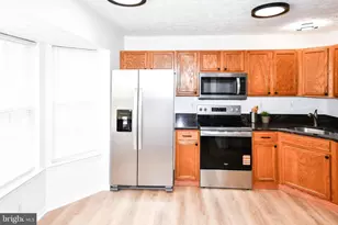 6907 Wildrose Ct, District Heights, MD 20747 - Photo 3
